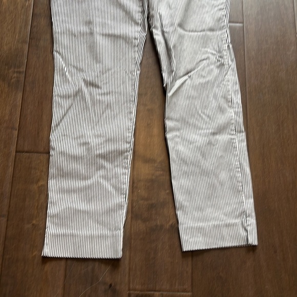 Chico women’s ankle pants, black and white pinstripe size 1R​​​ - Picture 4 of 6